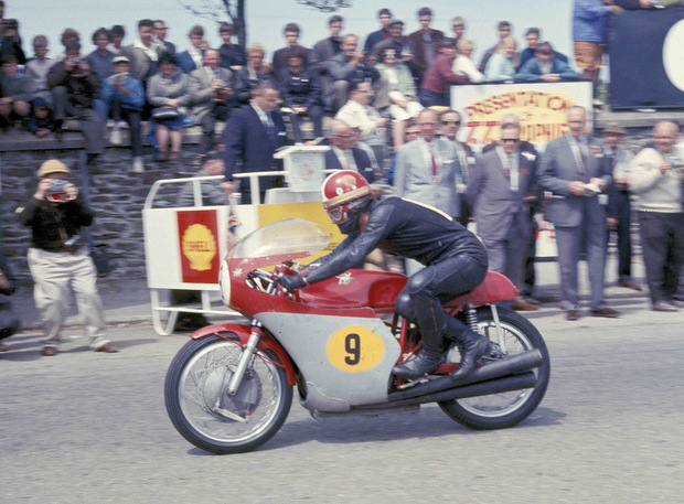 Giacomo Agostini during the 1967 Senior TT (The copyright on the following pictures is owned and controlled by Mortons Archive who have granted usage on a one off basis royalty free only in conjunction with illustrating this story only. If you want to use this image for any other purpose, or require any other images from Mortons extensive archive, contact Jane Skayman jskayman@mortons.co.uk / 01507 529 423)